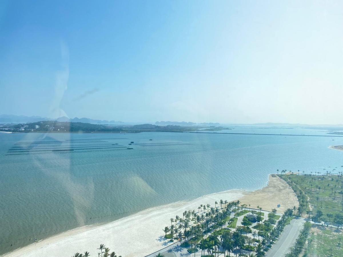 A La Carte Ha Long Apartment By The Beach Buitenkant foto