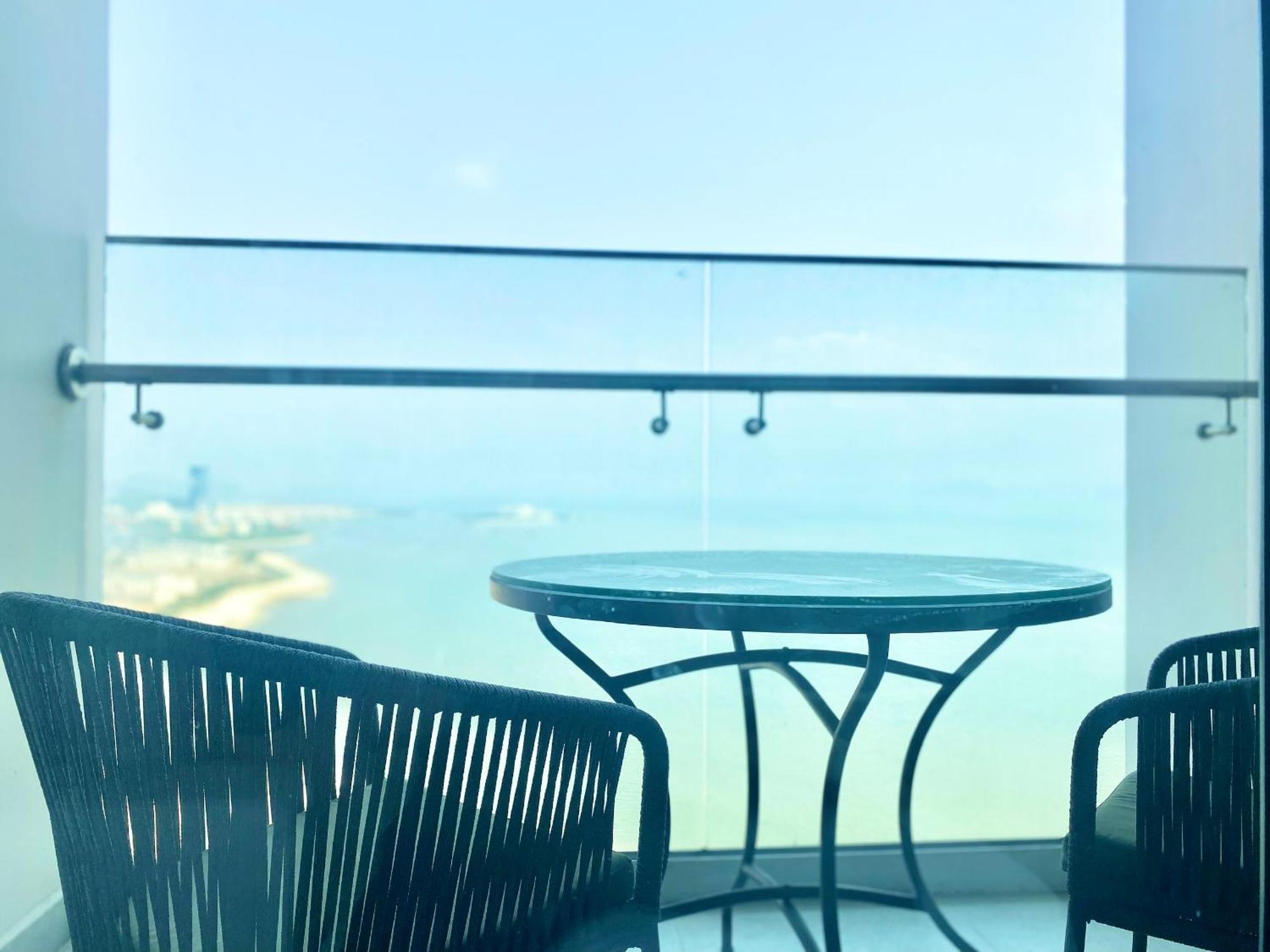 A La Carte Ha Long Apartment By The Beach Buitenkant foto