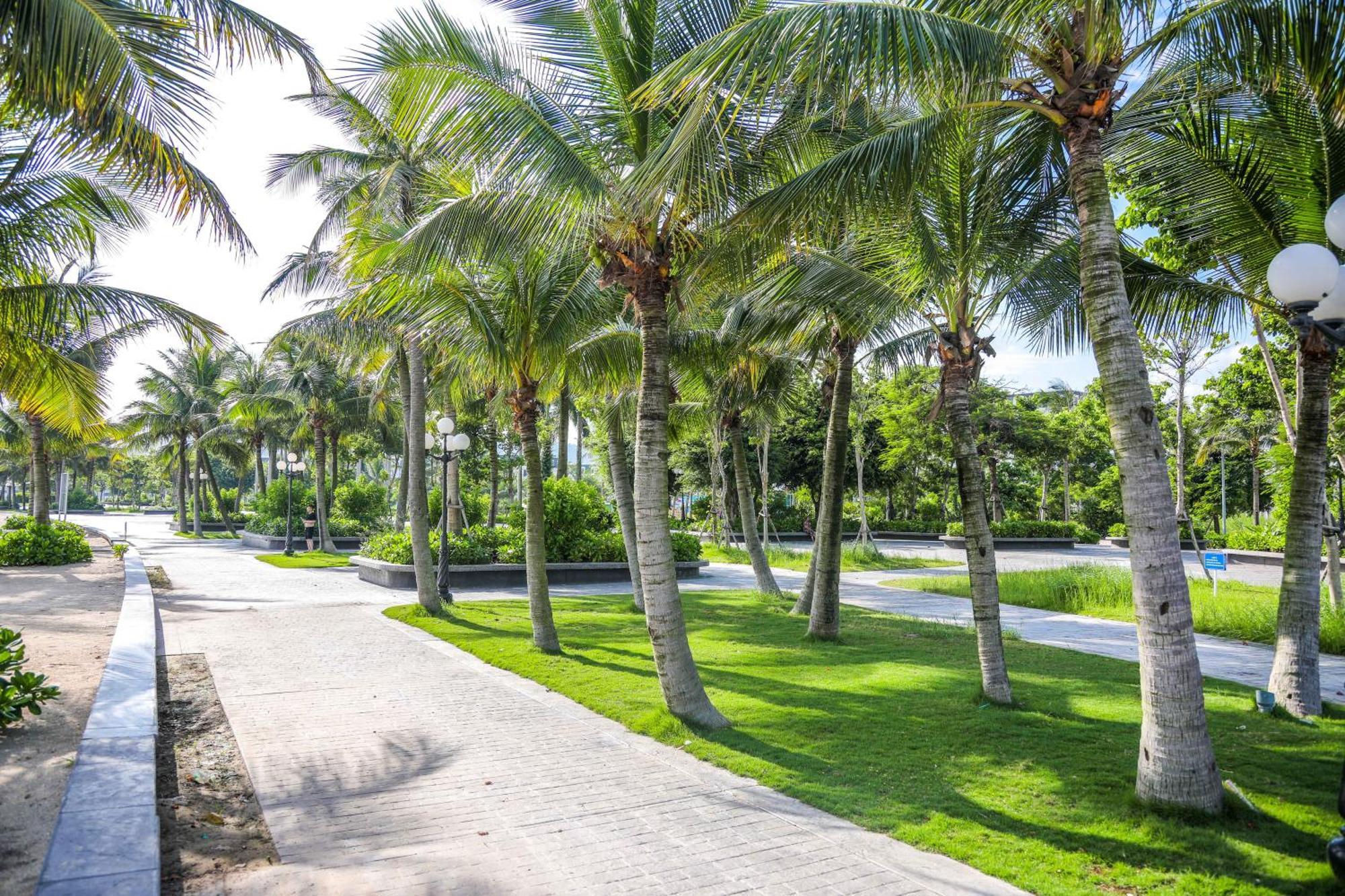 A La Carte Ha Long Apartment By The Beach Buitenkant foto