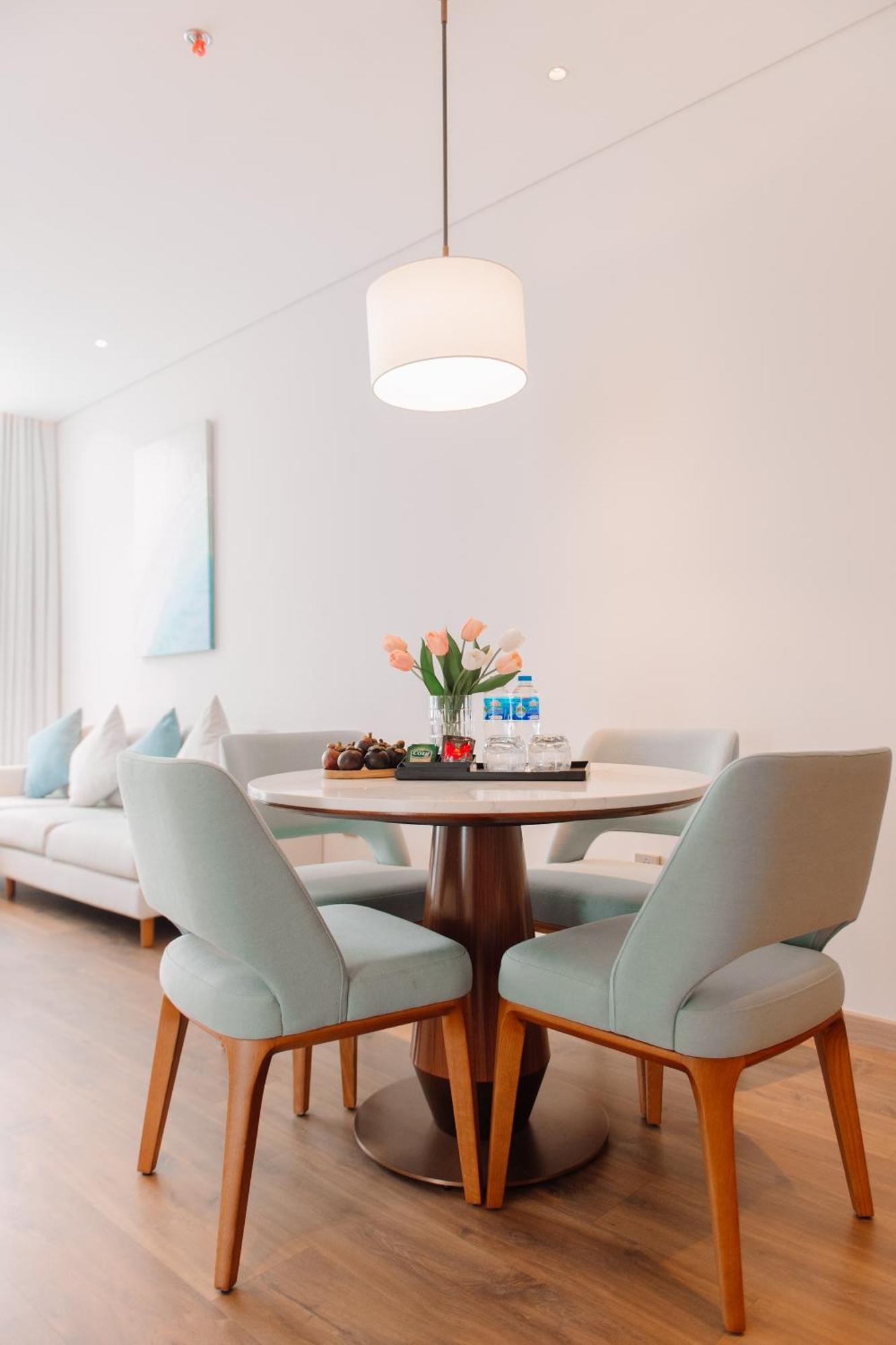 A La Carte Ha Long Apartment By The Beach Buitenkant foto